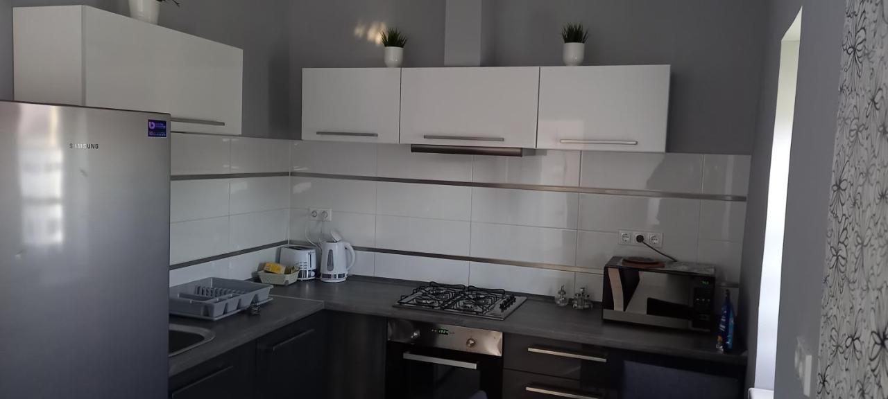 Appartement Be-Le-Valo Apartman à Szécsény Extérieur photo