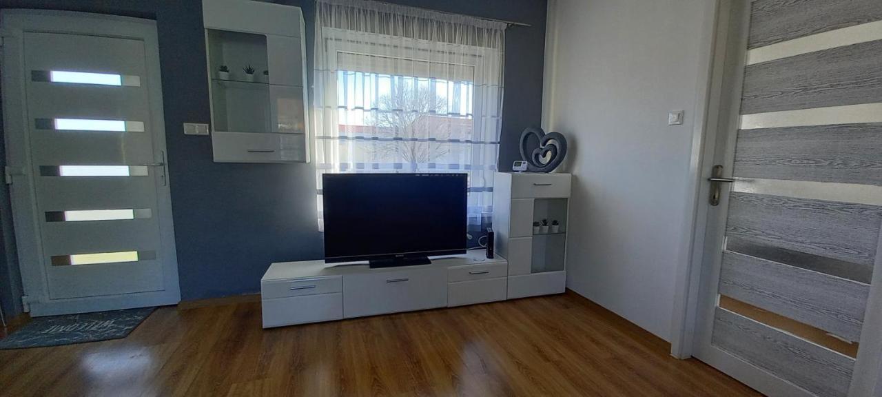 Appartement Be-Le-Valo Apartman à Szécsény Extérieur photo